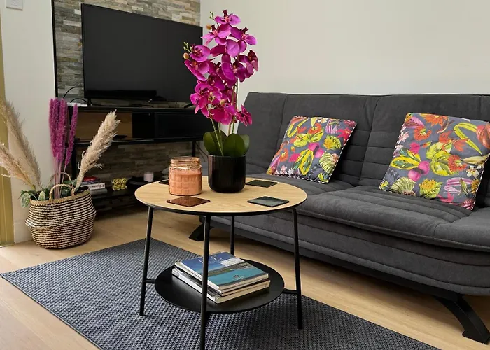 Juan-les-pins Clim-plage 200m -piscine *