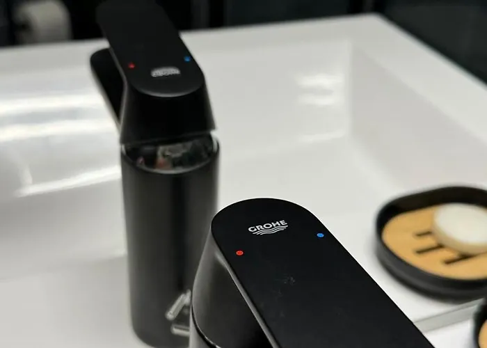 Juan-les-pins Clim-plage 200m -piscine アパート アンティーブ